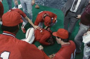 What happens after a tarp hits Vince Coleman